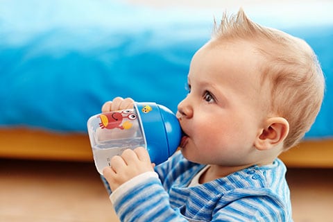 Η τέλεια επιλογή: Βρείτε το ιδανικό κύπελλο για να βοηθήσετε το μωρό σας σε κάθε στάδιο ανάπτυξης